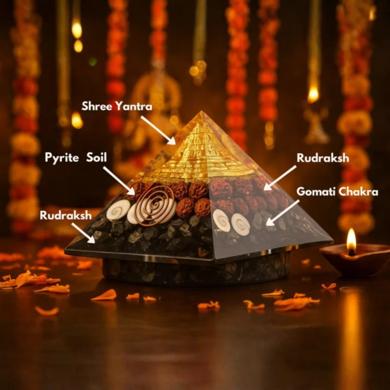 money magnet pyrite pyramid detail image